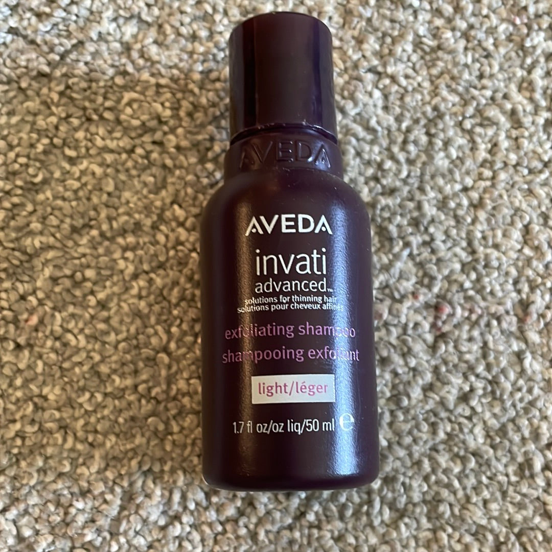 invati advanced™ exfoliating shampoo light